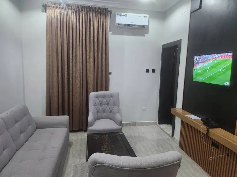Diplomatic Premium Suite