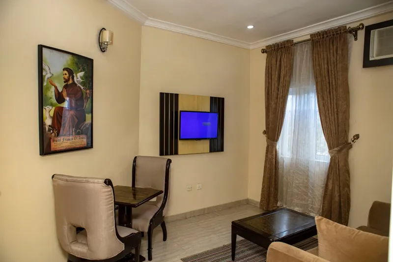 Diplomatic Suite — photo 2